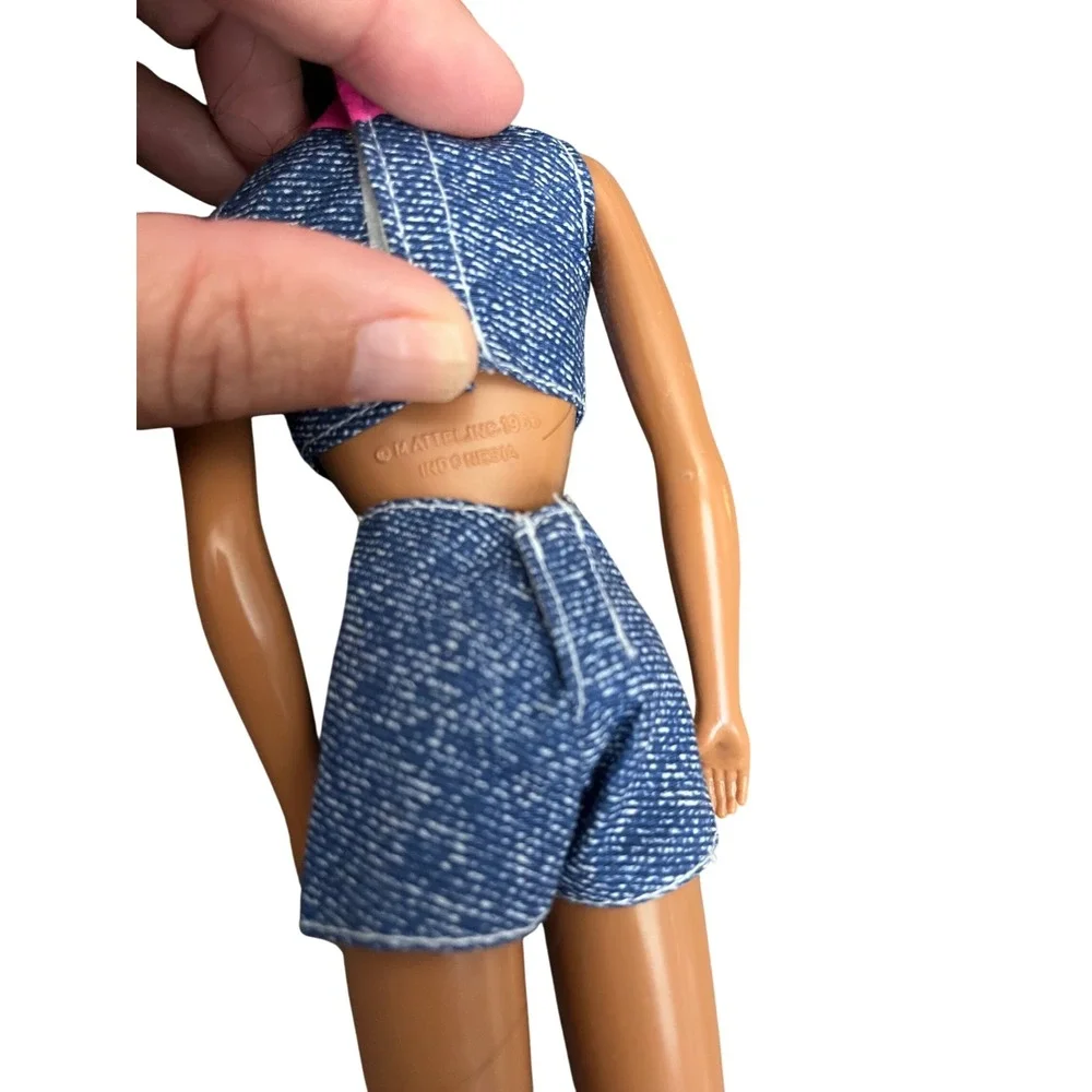 Disney‎ Pocahontas Mattel Doll Long Black Hair Purple Streak Two Piece Outfit