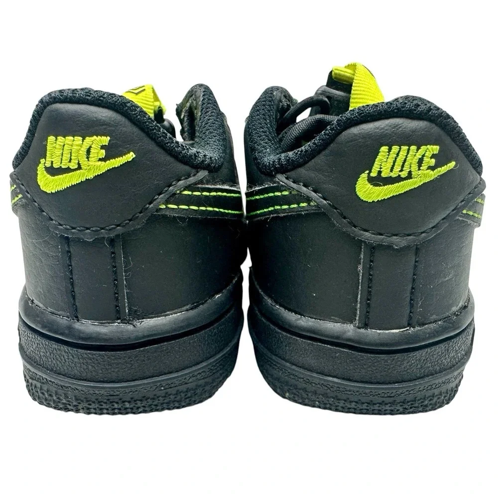 Nike force toggle