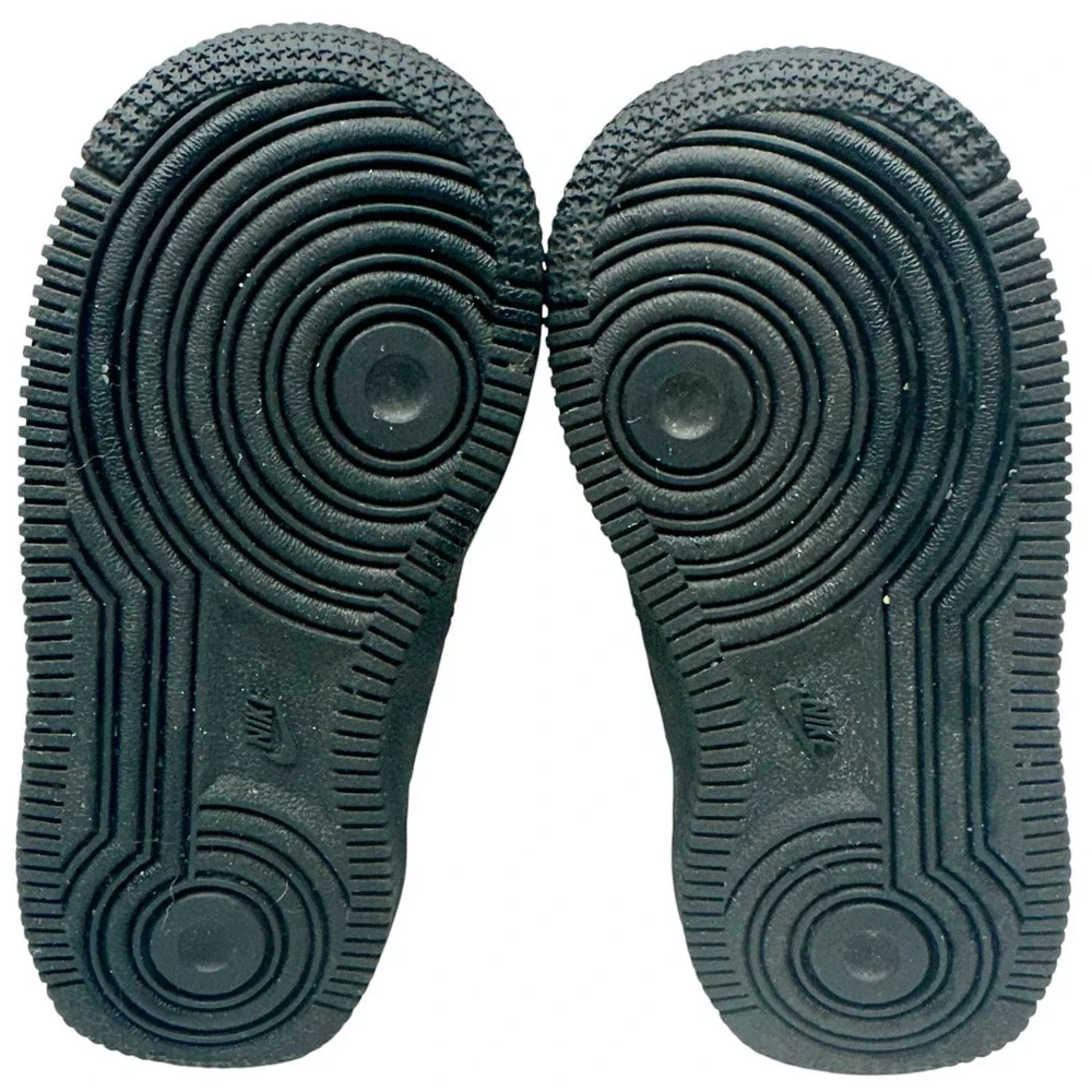 Nike force toggle