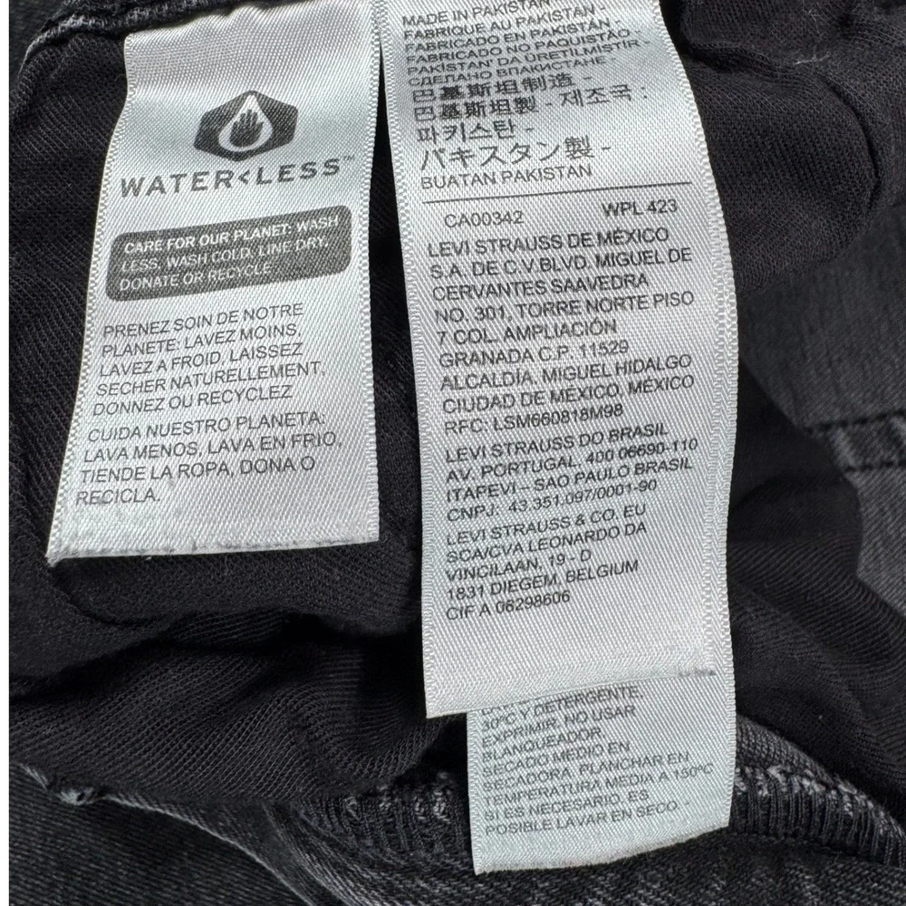 Levis levi opening pockets