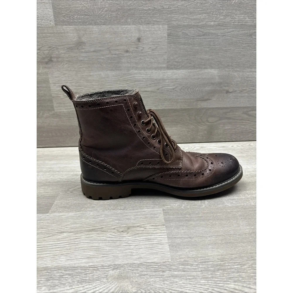 Clarks Montacute Lord Brogue Leather Wingtip Chukka brown boots, Men's 10US NICE