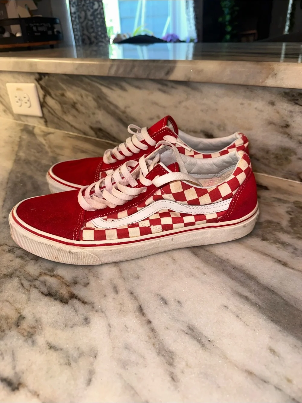Vans classic red