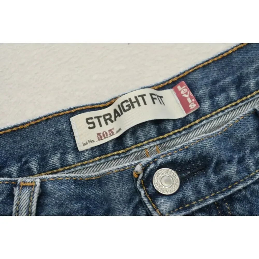 Levis color blue 