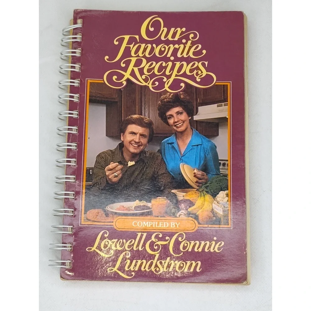 Cookbook Our Favorite Recipes‎ Lowell Connie Lundstrom 1982 Christian👀📸SEE📸