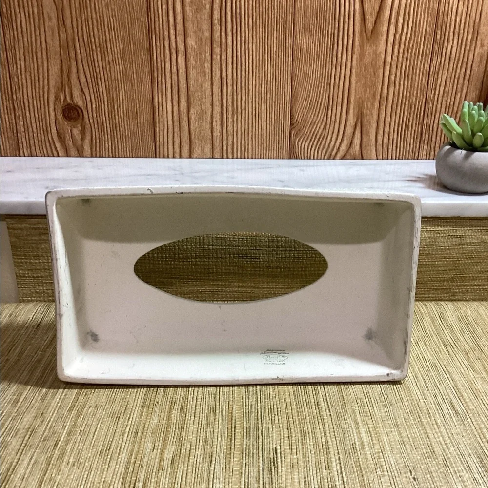Stangl Pottery stylish tissue mint