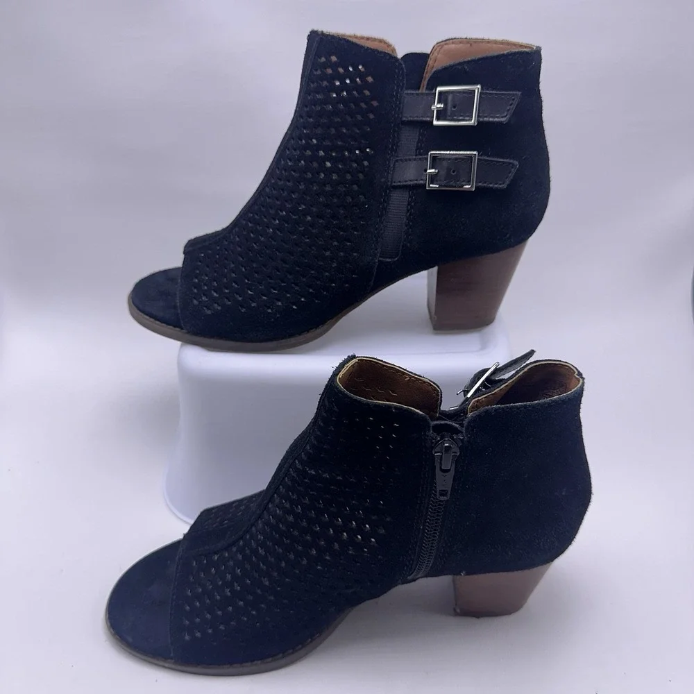 Vionic Chryssa Perforated Black Suede Heels Peep Toe Booties‎ Women Sz 7.5 M
