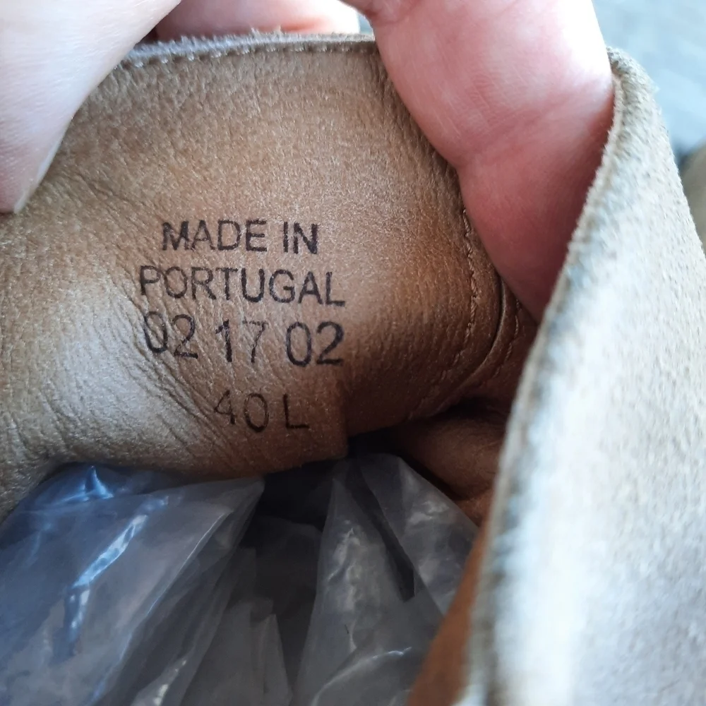 Birkenstock Sarnia beige suede leather slouch ankle boots size 9-9.5/EU 40