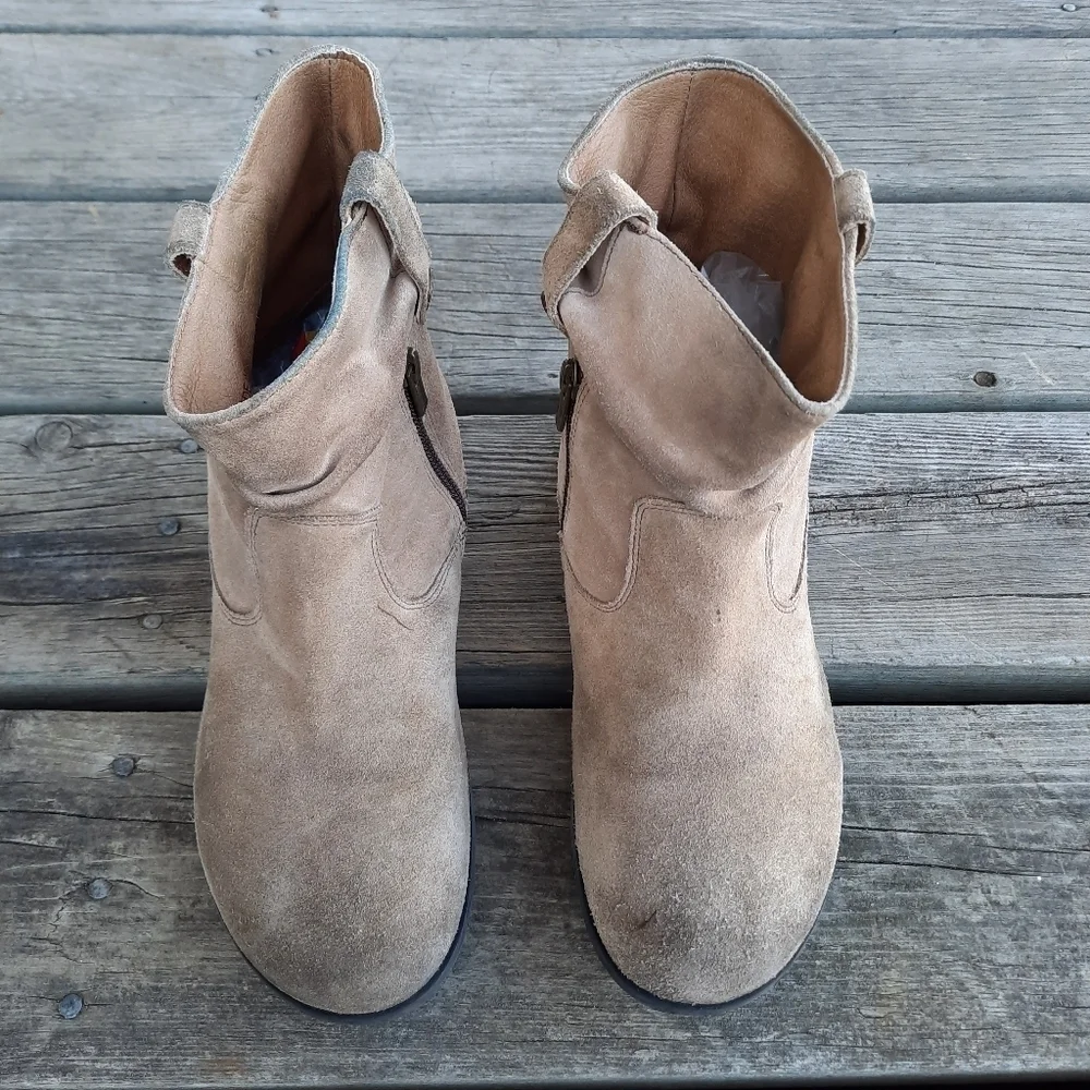 Birkenstock Sarnia beige suede leather slouch ankle boots size 9-9.5/EU 40