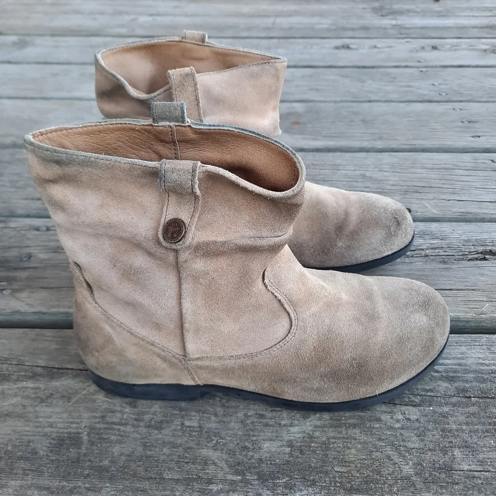 Birkenstock Sarnia beige suede leather slouch ankle boots size 9-9.5/EU 40
