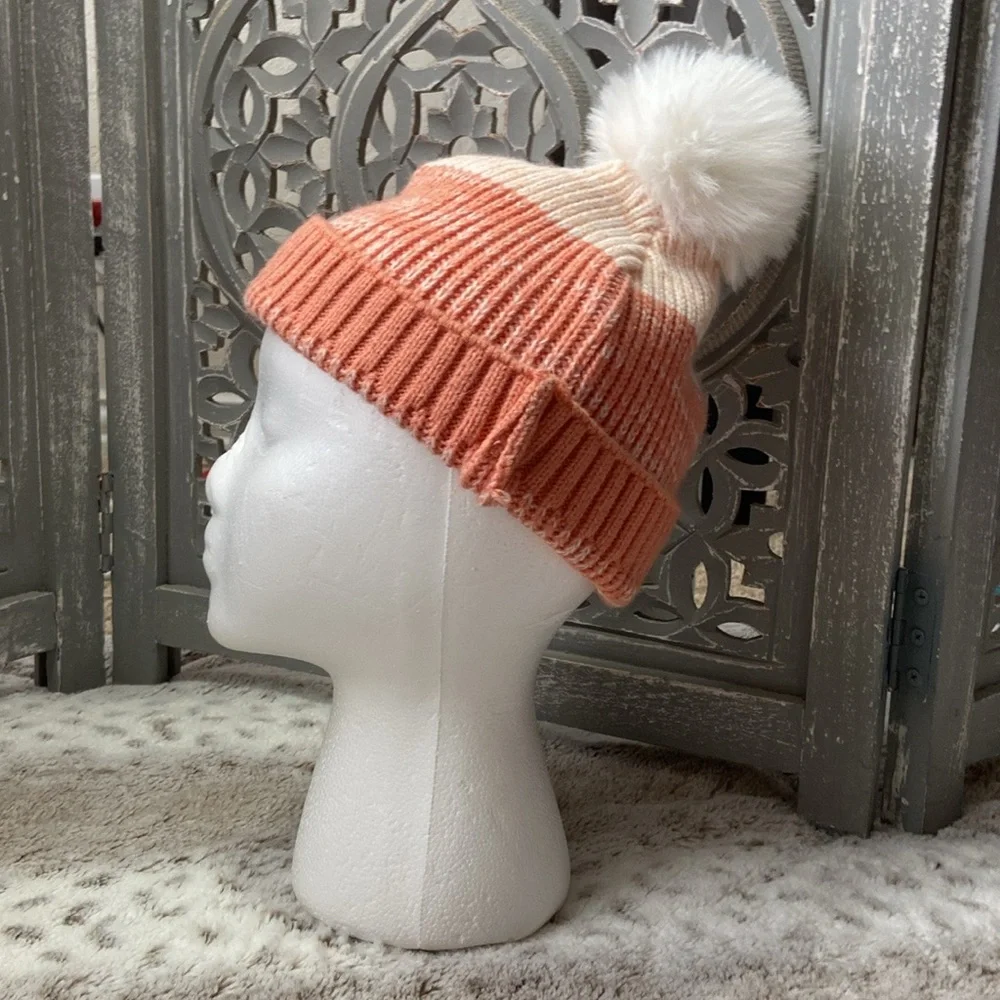 Orange peach white ombré knit beanie hat OS feminine pastel softgirl Barbiecore