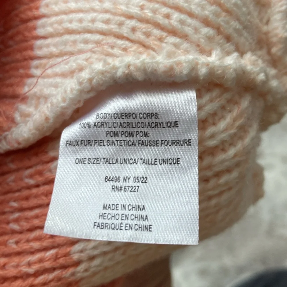 Orange peach white ombré knit beanie hat OS feminine pastel softgirl Barbiecore