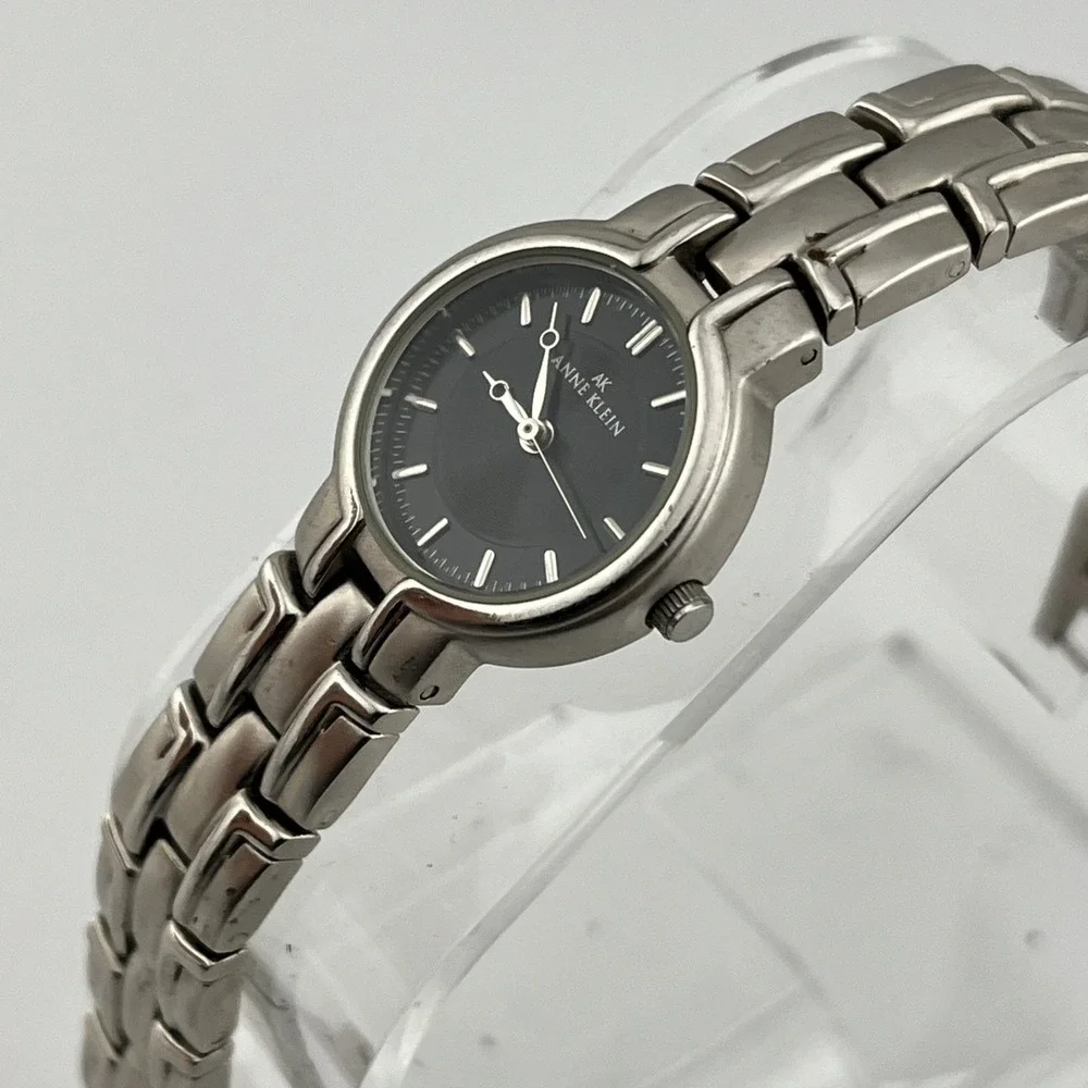 Anne Klein see pictures
