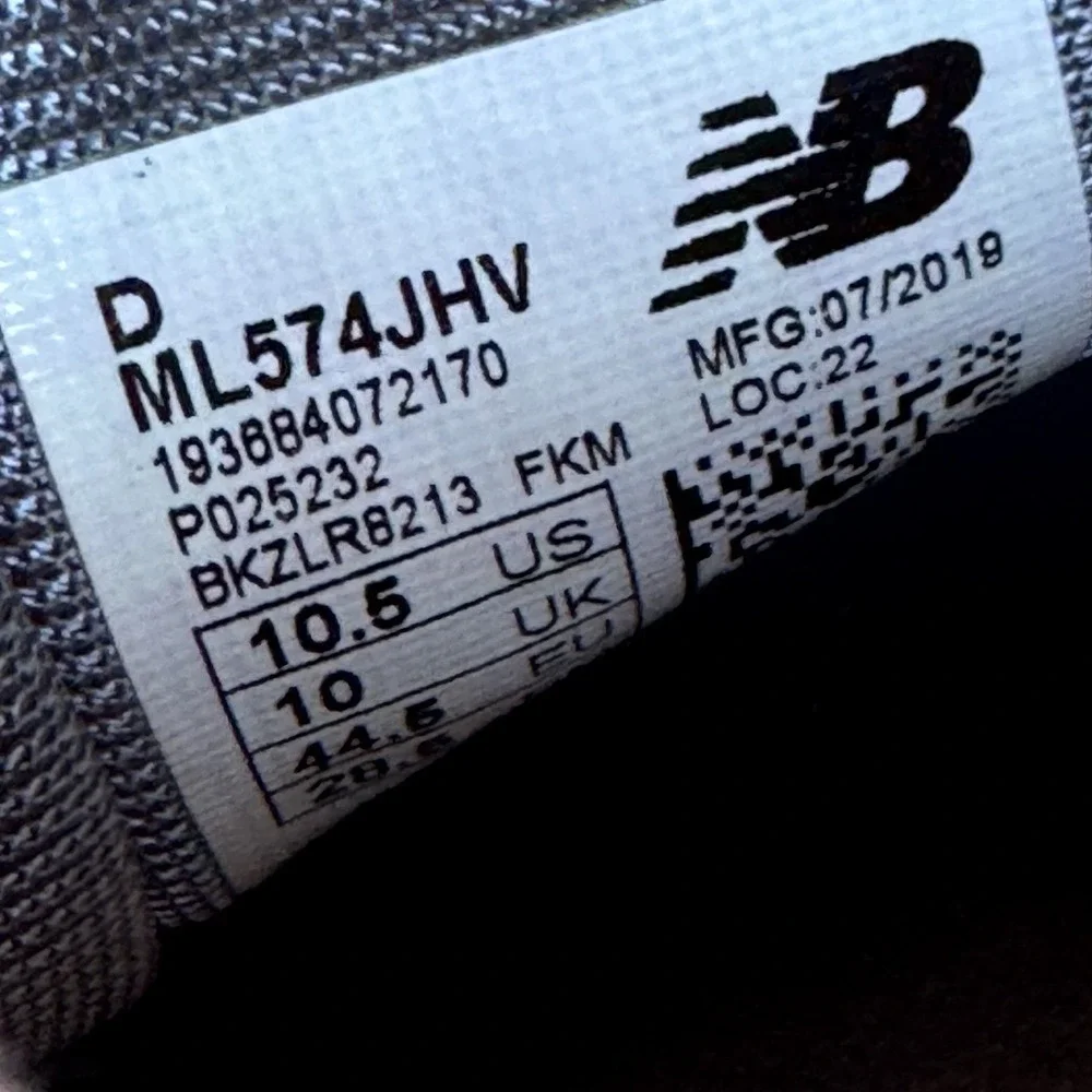 Size 10.5 - New Balance 574‎ Men Shoes Grey Color ML574JHV Running Casual