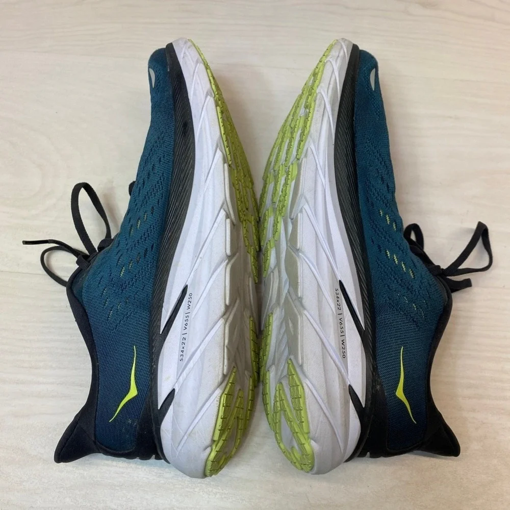 Hoka One One hoka one