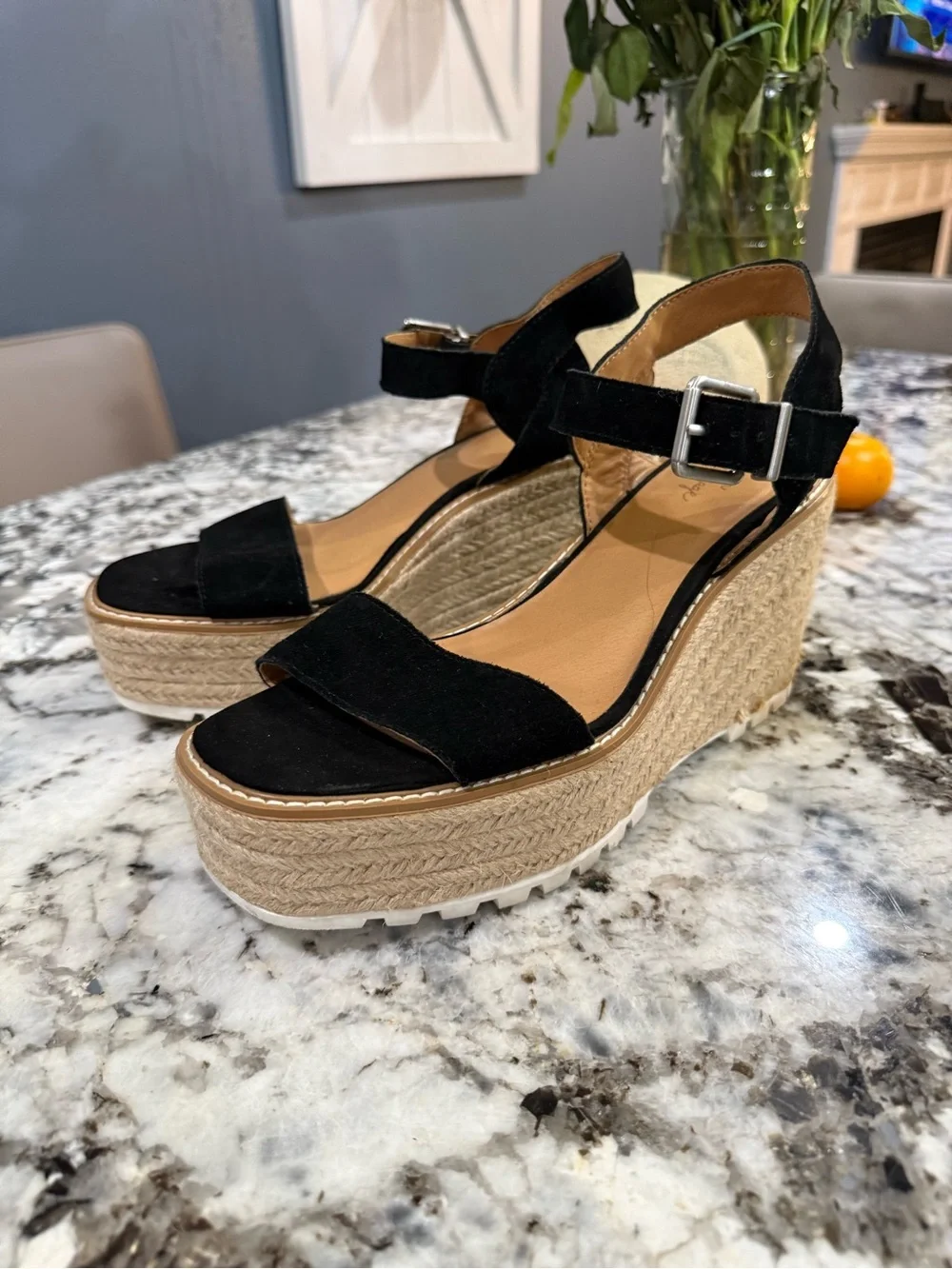 Crown vintage platform