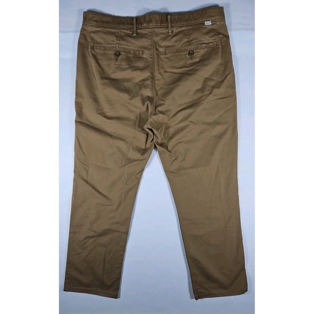 Levis fit stylish