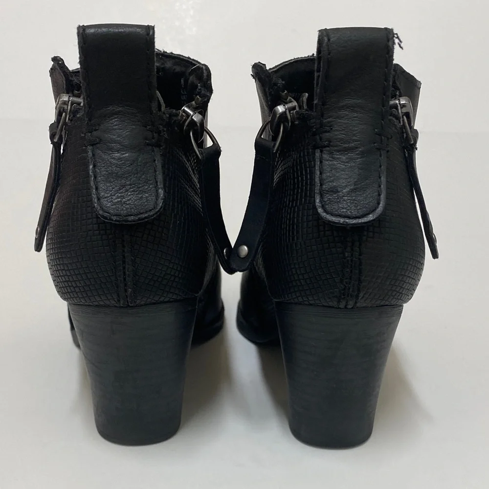 DV by Dolce Vita Black Ankle Booties