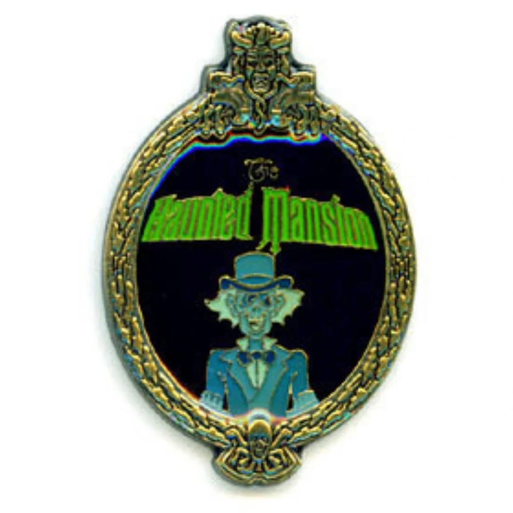 Disney Pin  Haunted Mansion Oval Frame Ezra‎ Ghost Hitchhiking 00132