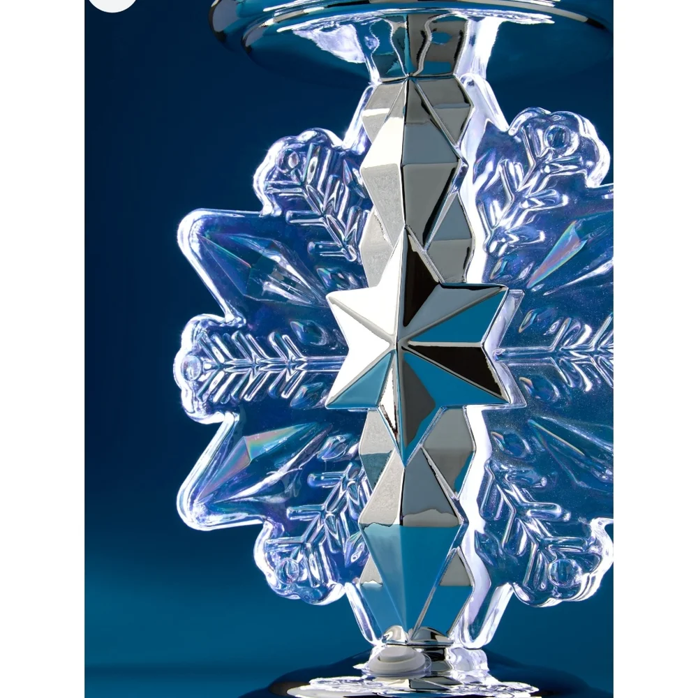 Bath & Body Works Snowflake Illuminating Light Up Glass Candle Holder New RARE