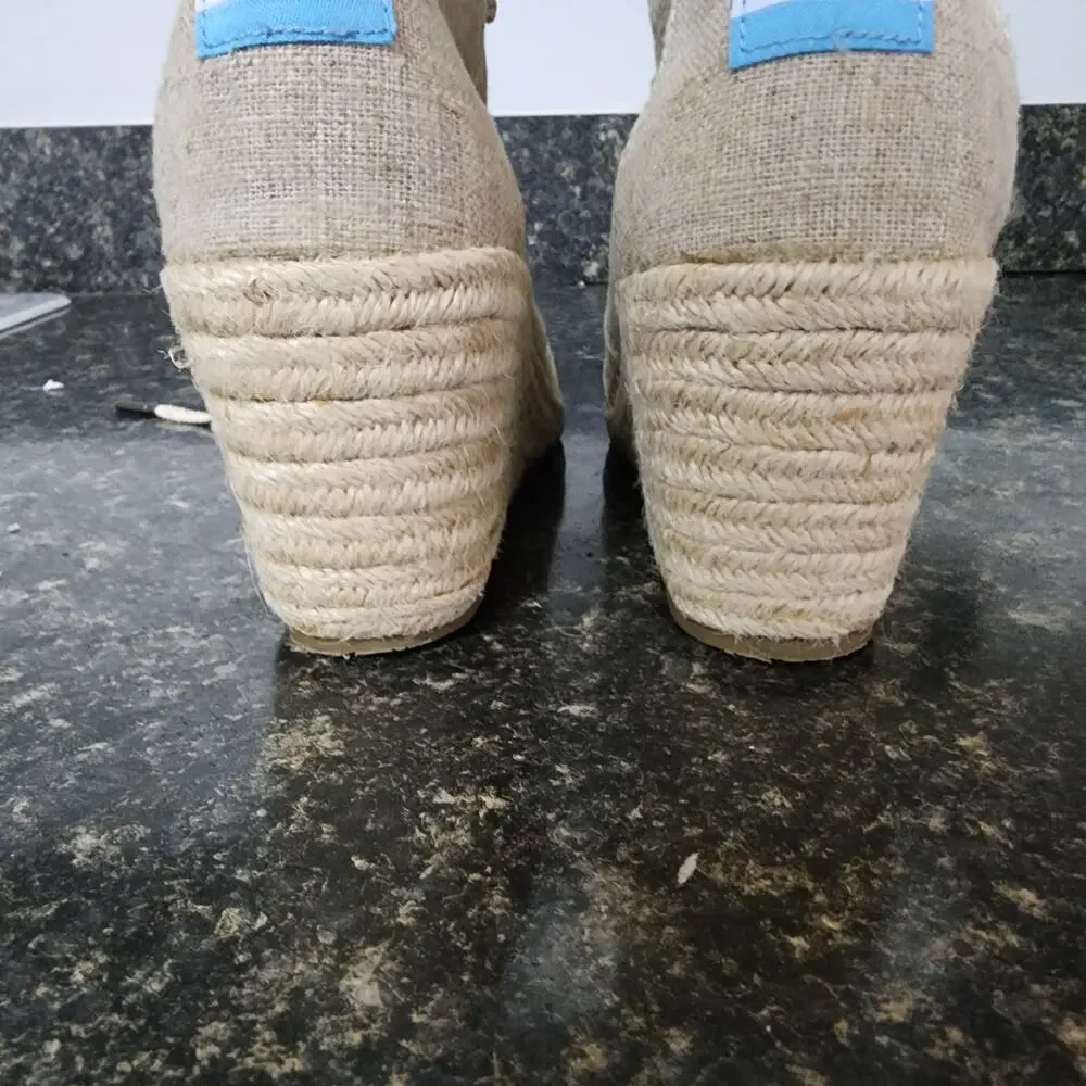 TOMS Desert Wedge  Natural Canvas Burlap Woven Light Tan Size 7