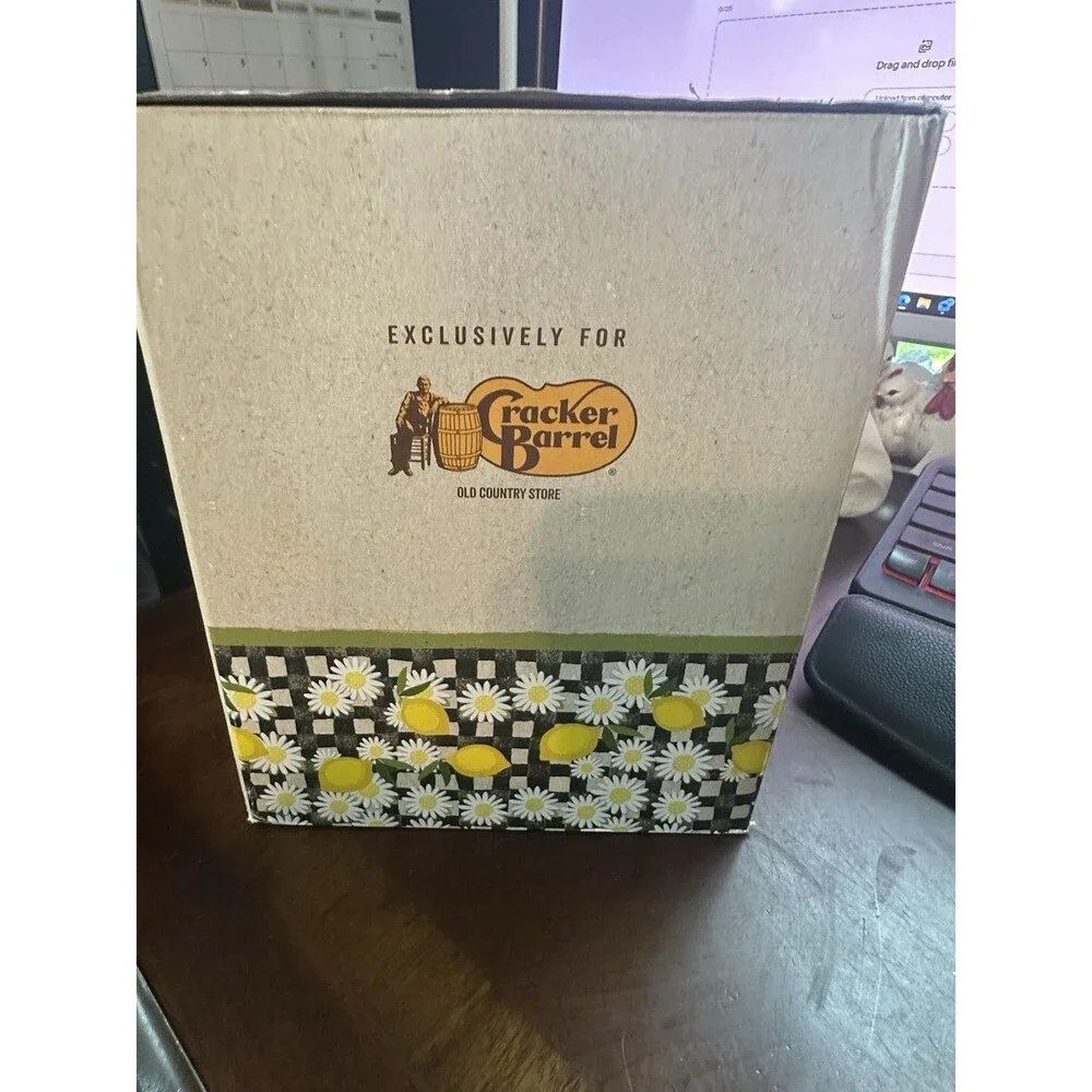 Cracker Barrel originating globe