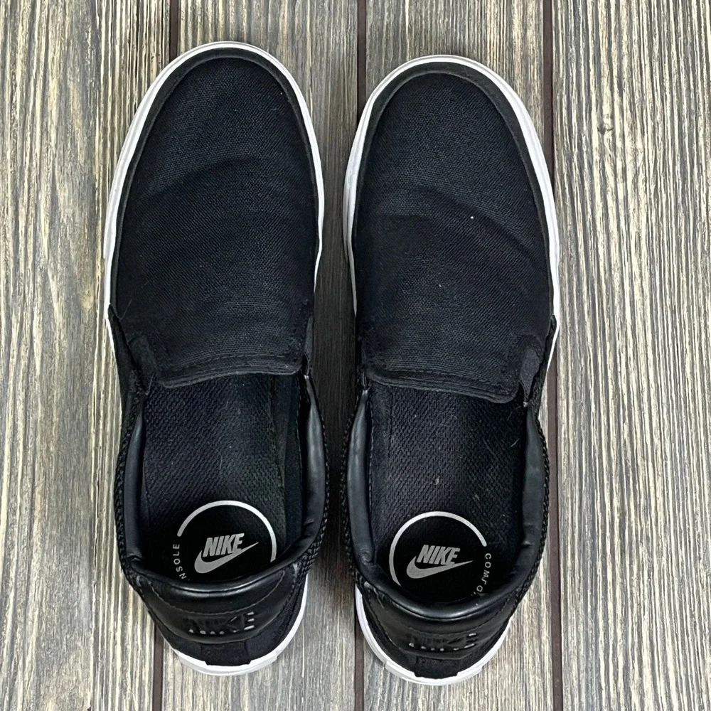 Nike court legacy
