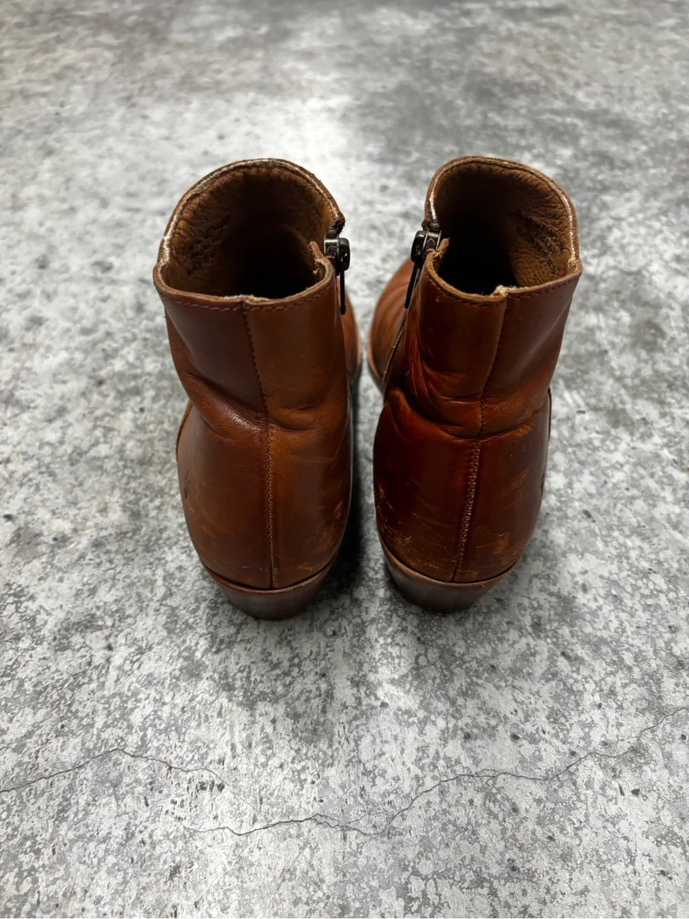 Frye Carson  piping bootie size 7.5
