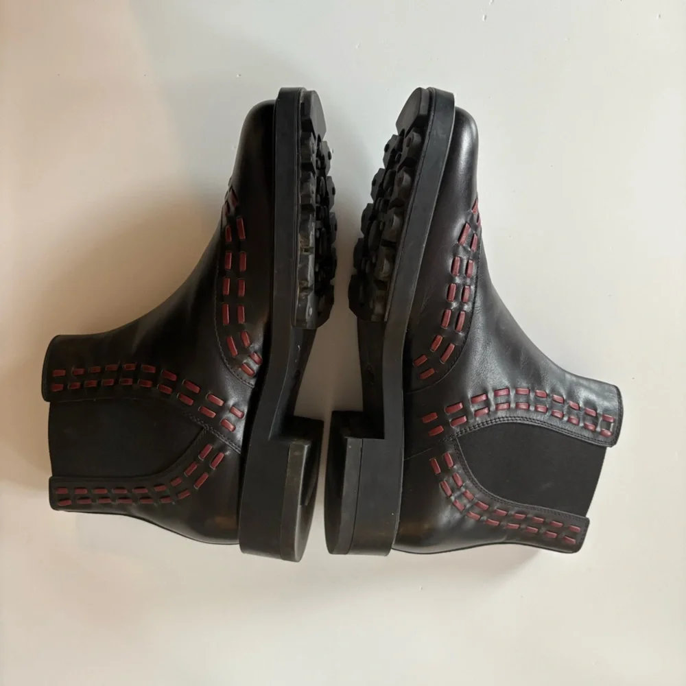 Tods excellent see