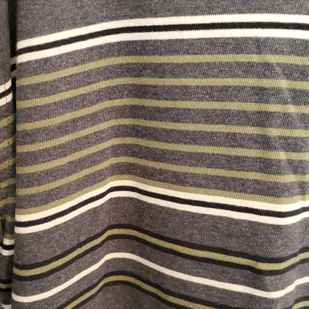 NEW / VINTAGE Levi's Men's LONG SLEEVE shirt. Sz Large - NEW