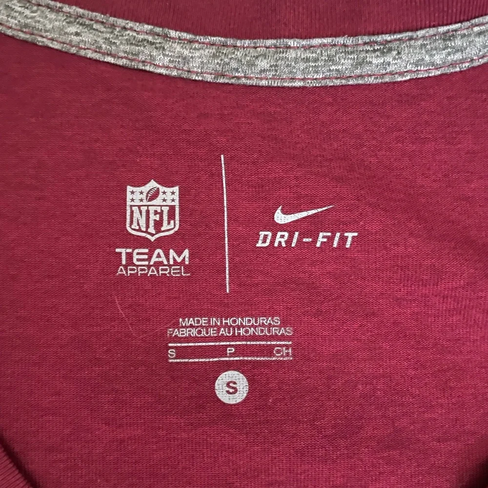 Nike women neck