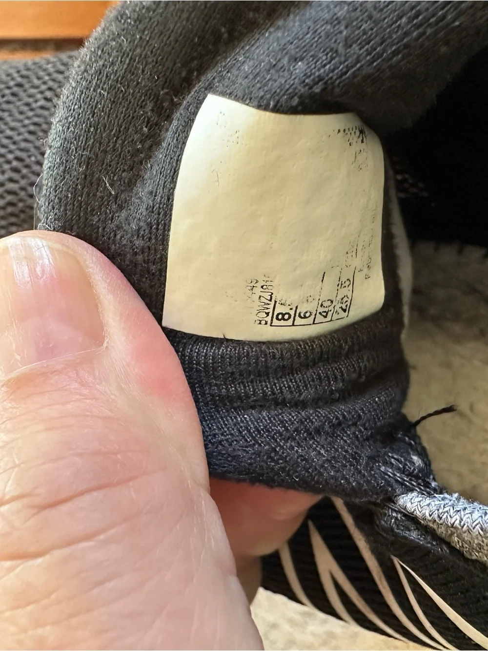 New Balance breathable black