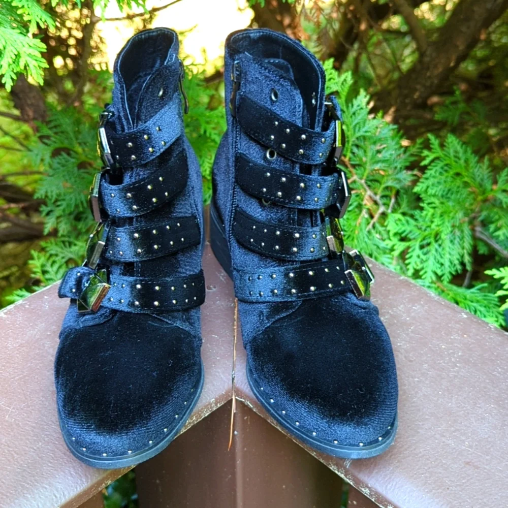 N/A faux velvet
