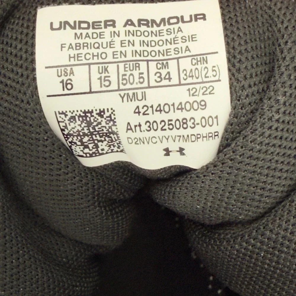 Under Armour new without