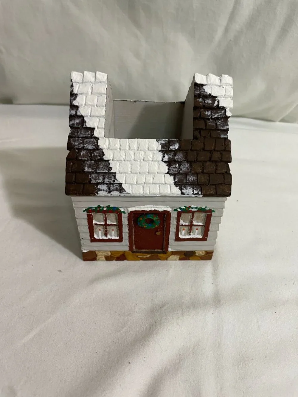 Hand Painted Wooden Christmas Cottage House Planter Trinket Holder Decor 4
