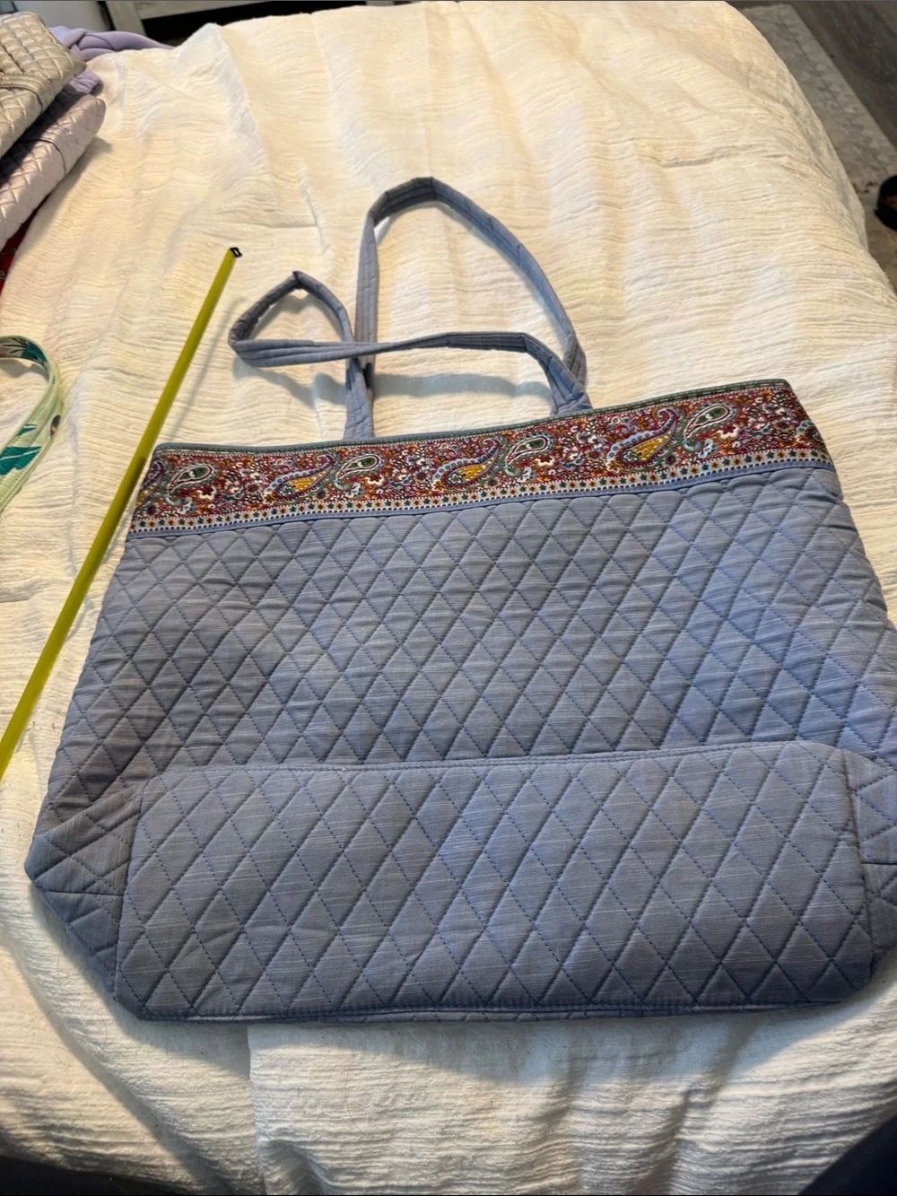 Vera Bradley carrying easy colorful
