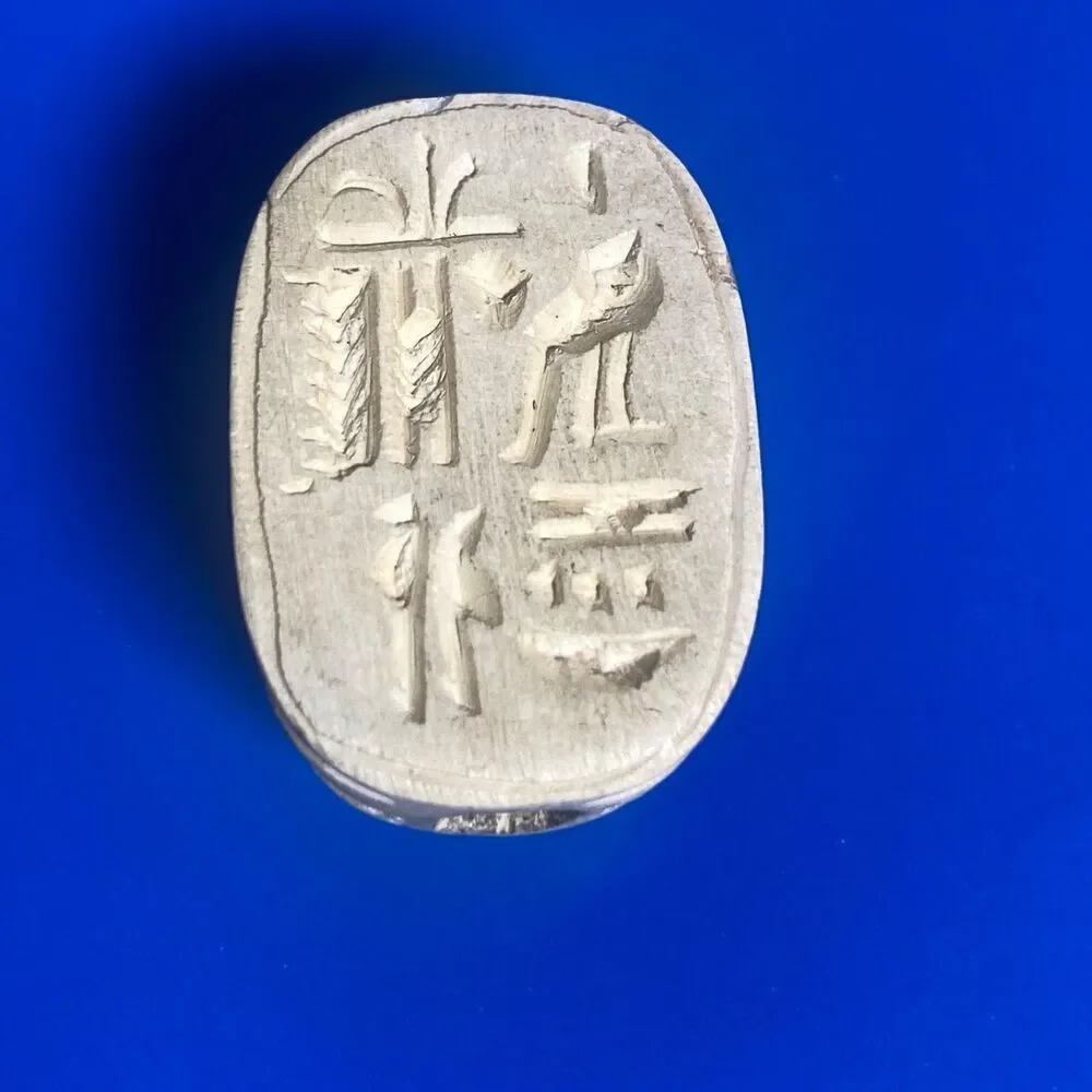 No Brand hand carved