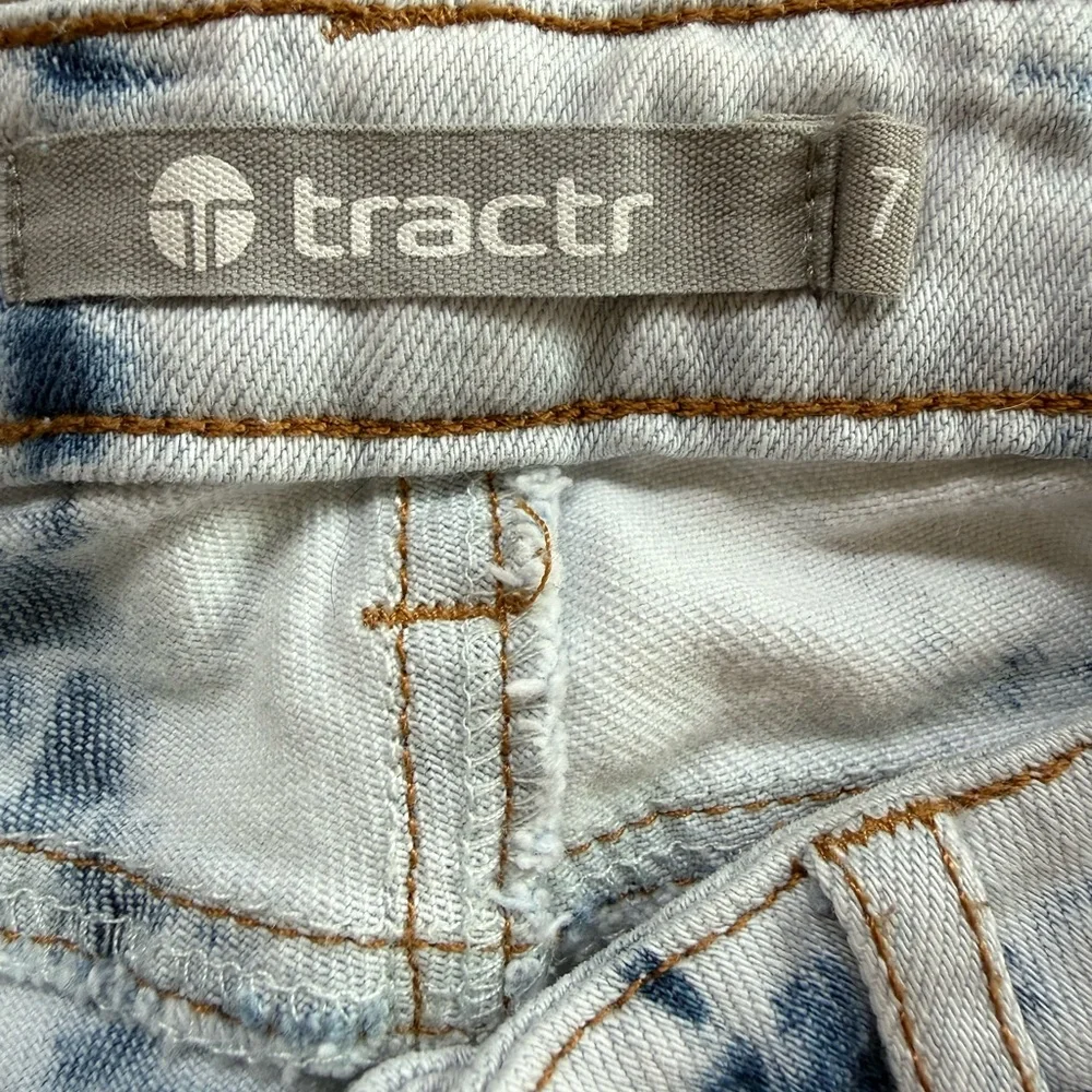 Tractr tie trendy