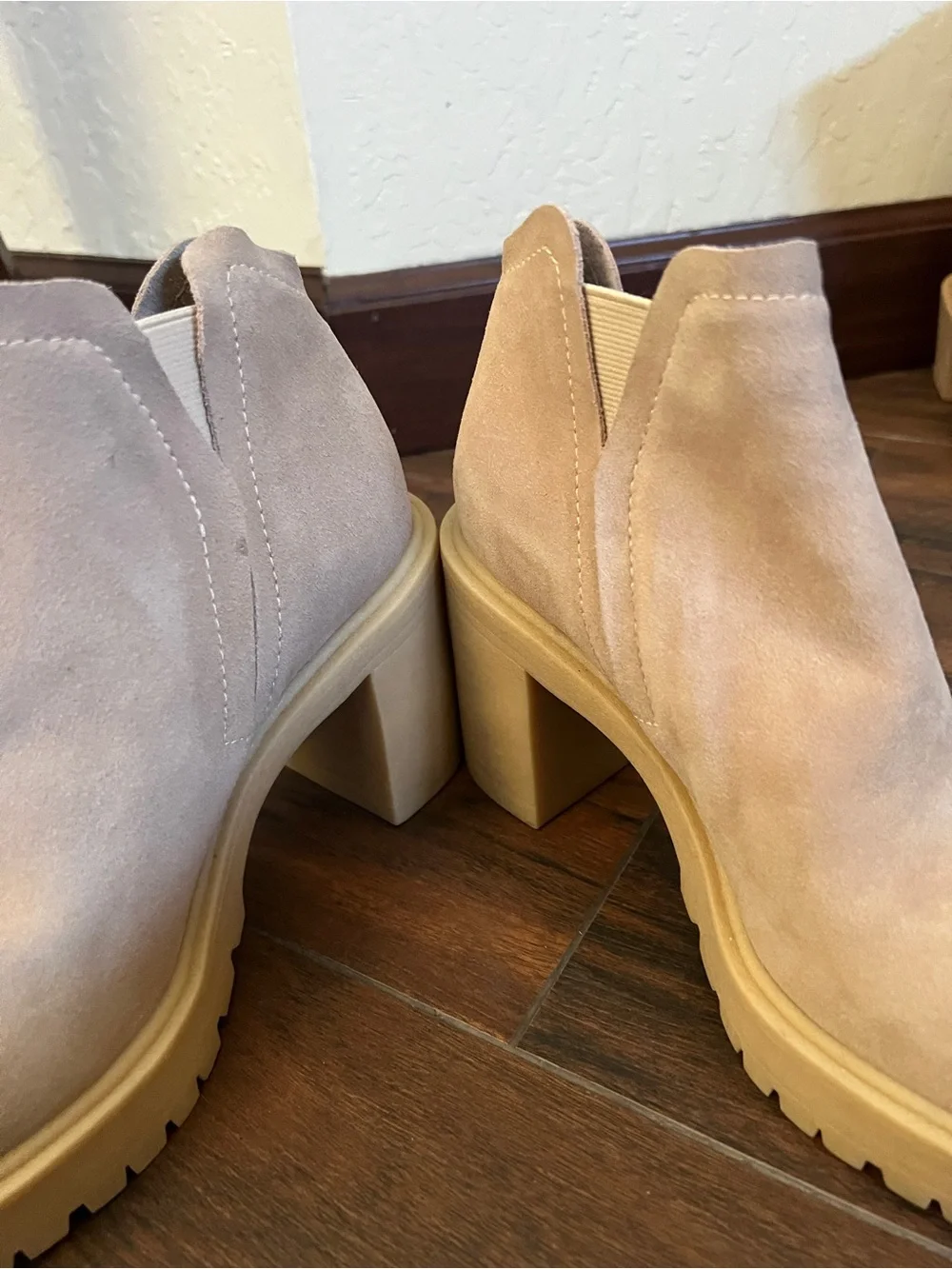 Dolce Vita suede chelsea