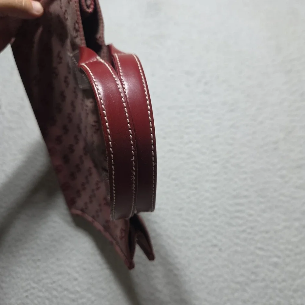 Dooney & Bourke good overall