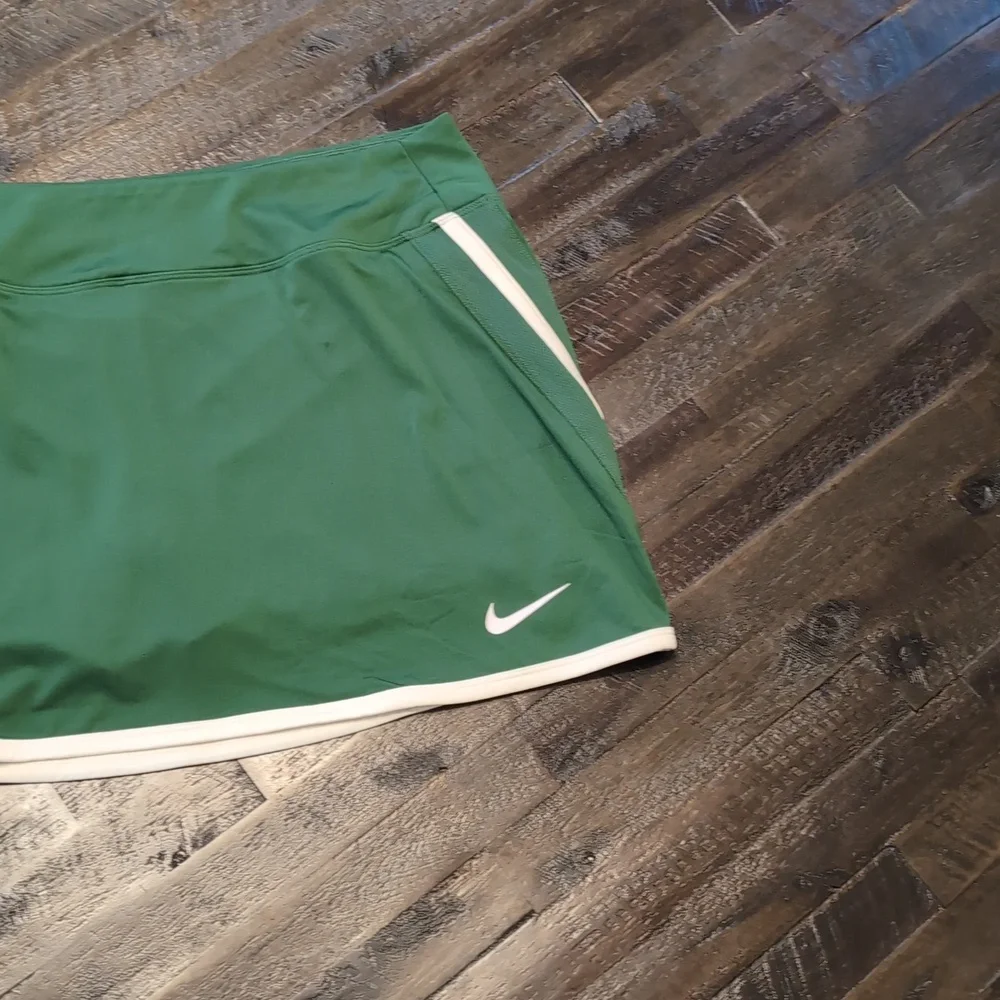 Nike tennis skort