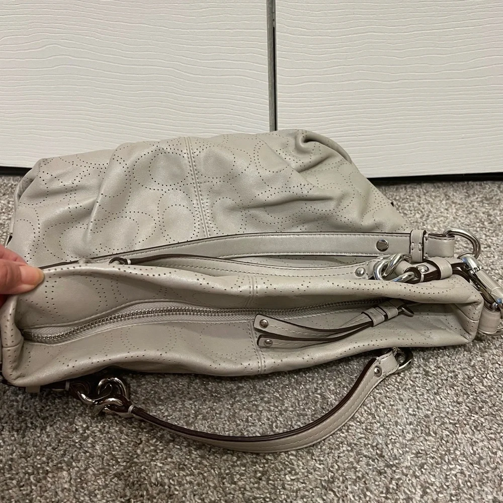 Coach beautiful hobo