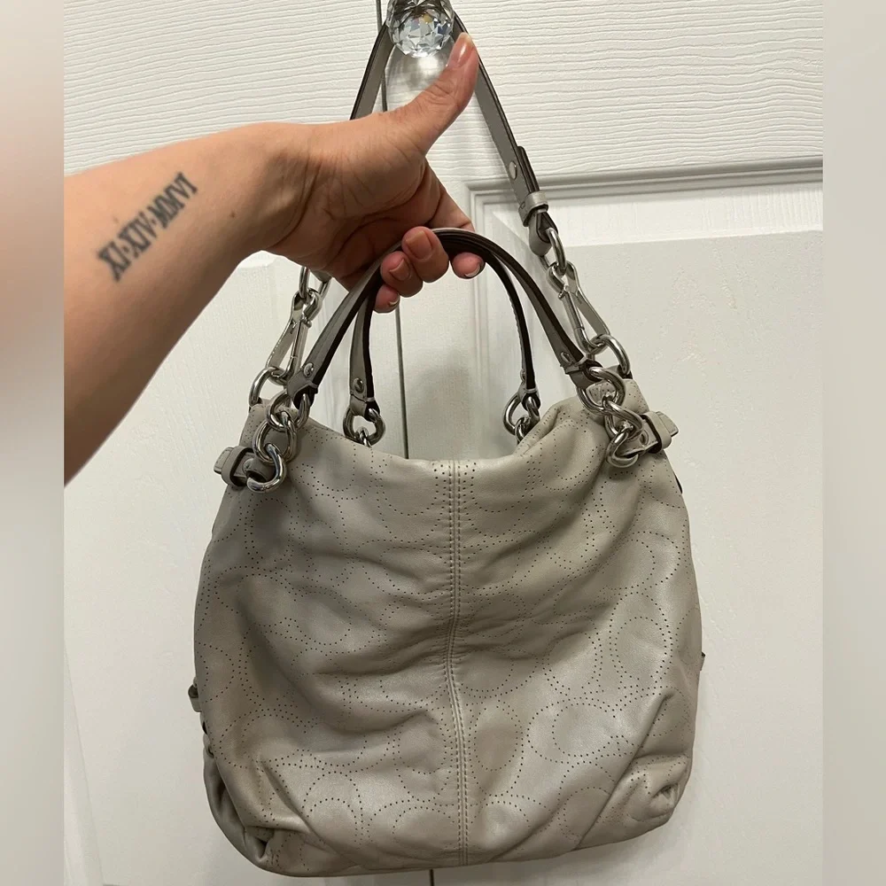 Coach beautiful hobo