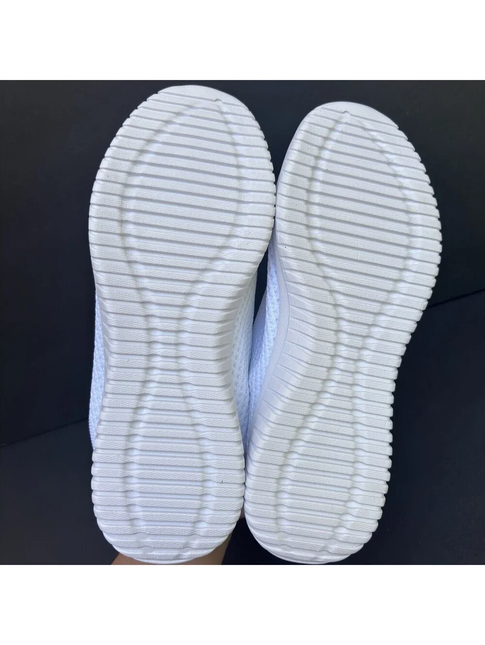 N/A white lightweight