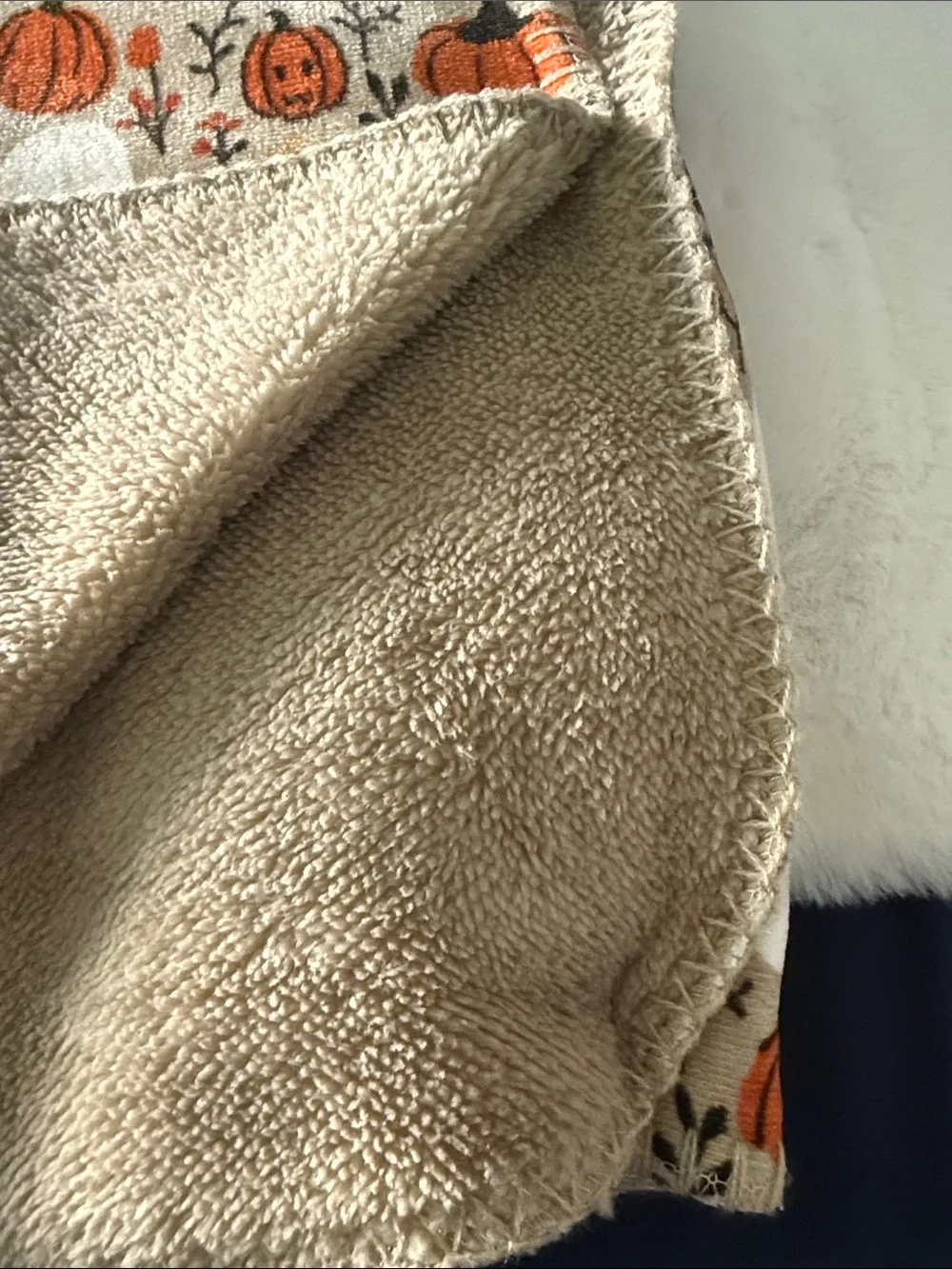 Magaschoni decorative throw