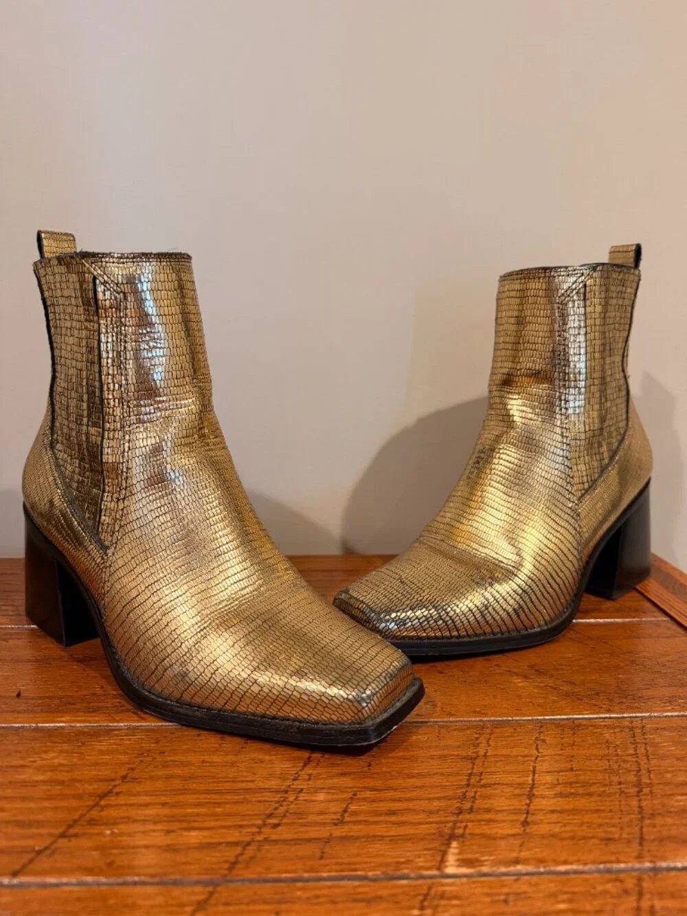 Vince Camuto vince camuto