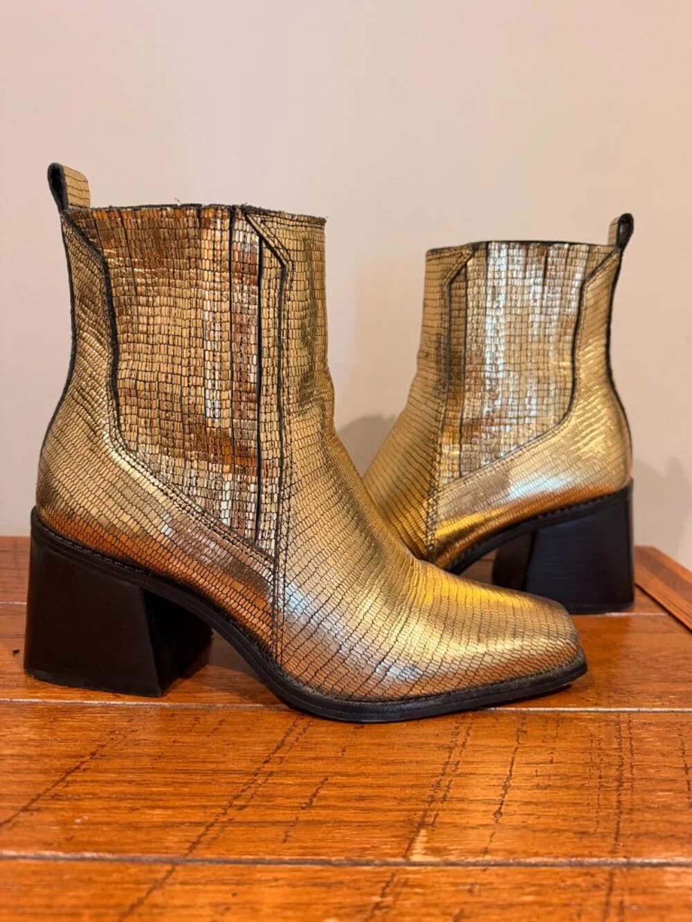 Vince Camuto vince camuto