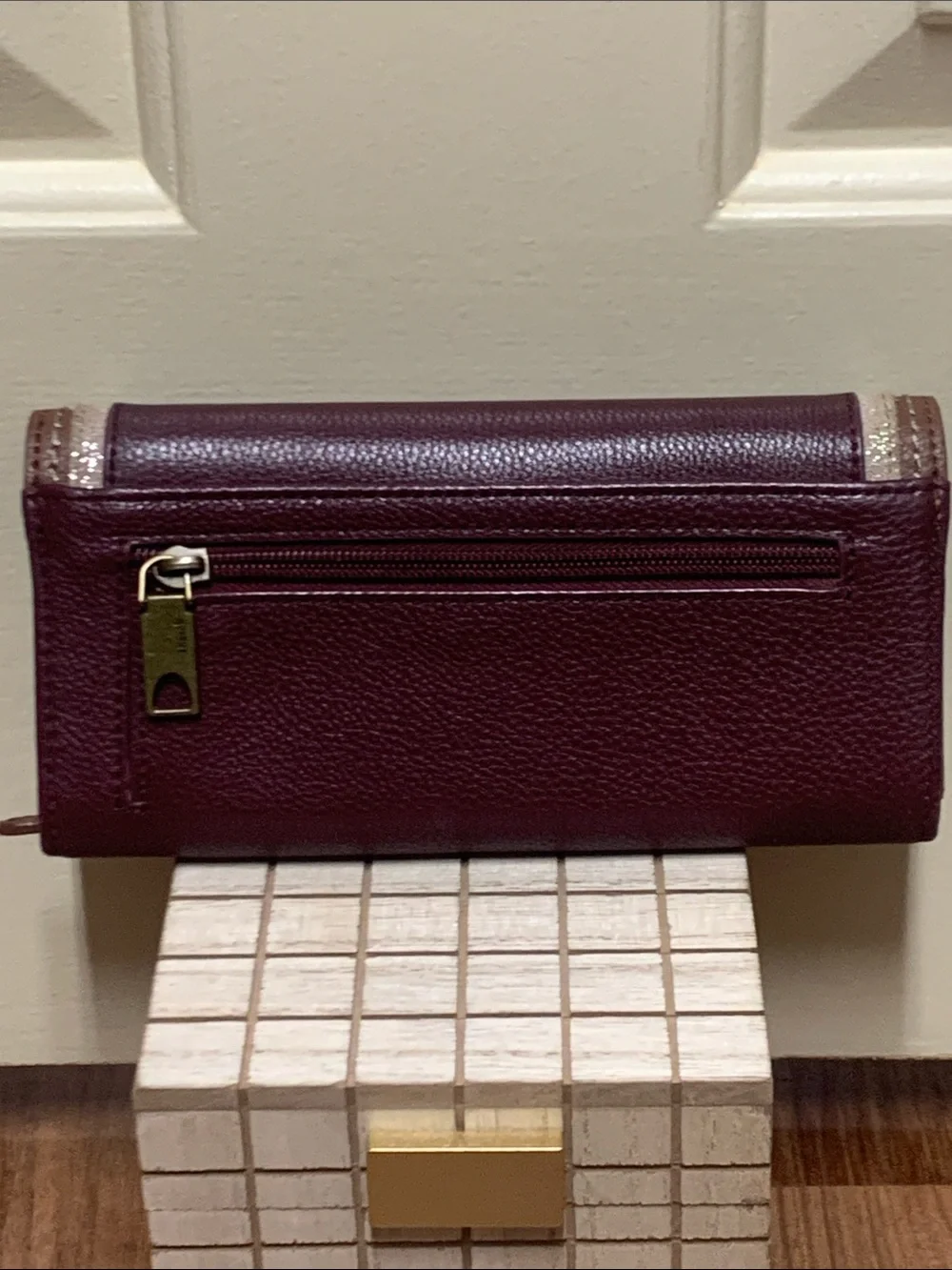 The SAK Leather Wallet