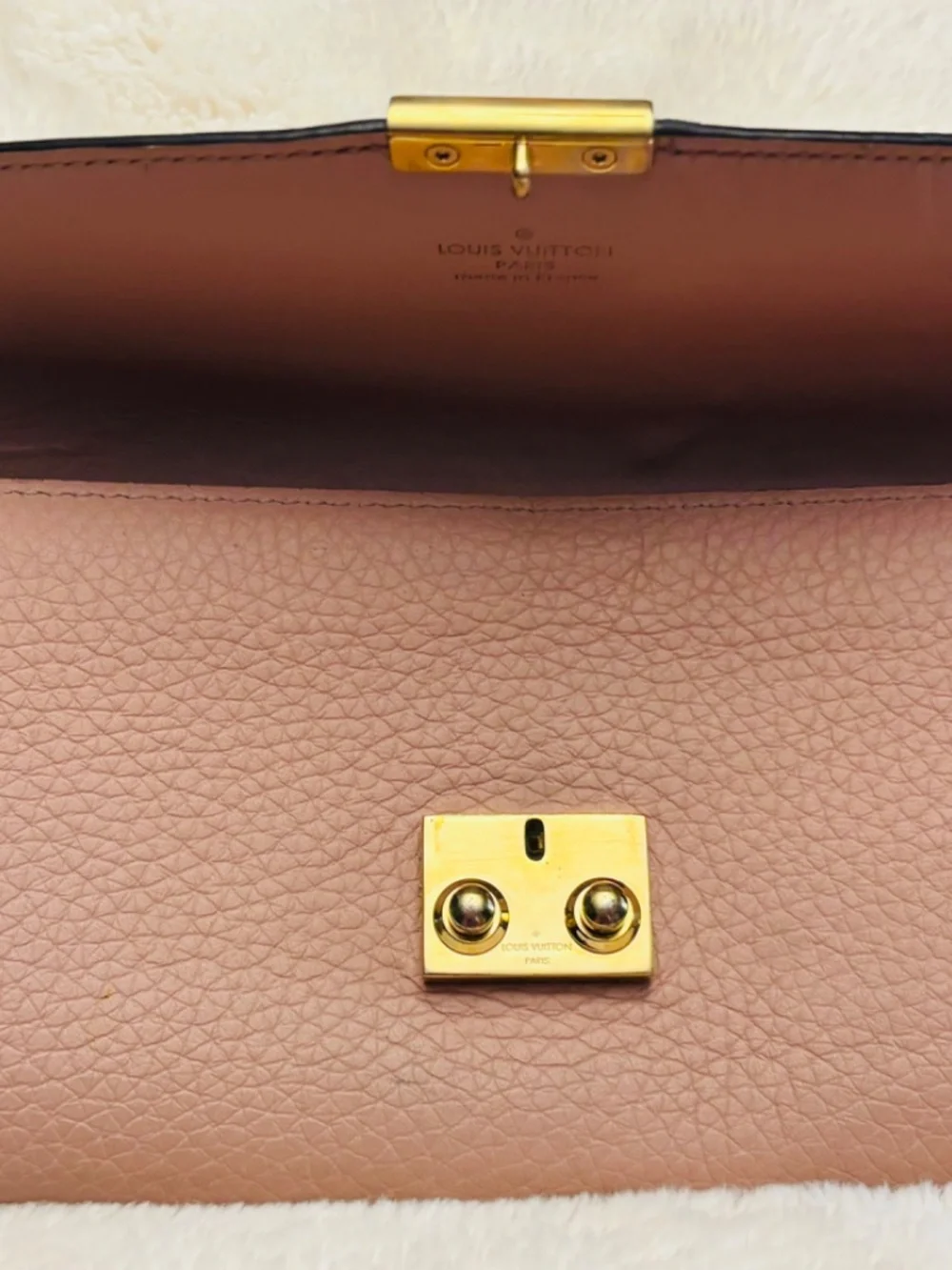 Louis Vuitton this sn