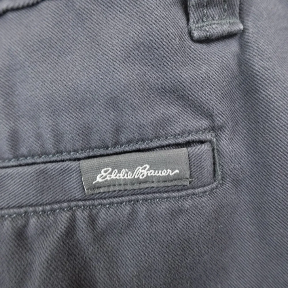 Eddie‎ Bauer Shorts Mens 34 Gray Chino Hiking Outdoor Flat Front Trail Camp Trek
