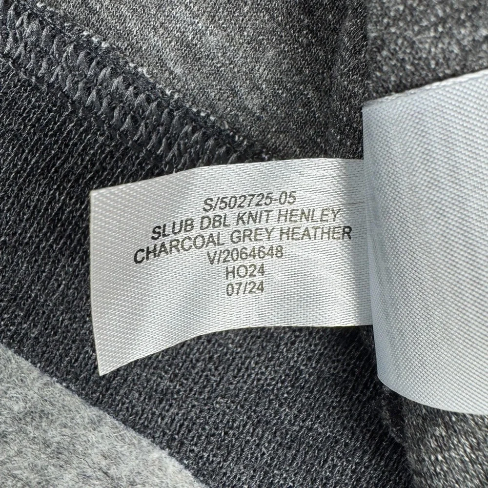Banana Republic item banana